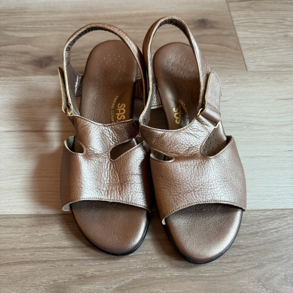 SAS Women's Brown Sandals - Picture 5 of 8